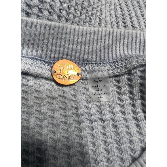 Free People FP One Wesley Thermal Waffle Top Long Sleeve Button Blue Moon M NWT - Picture 6 of 7